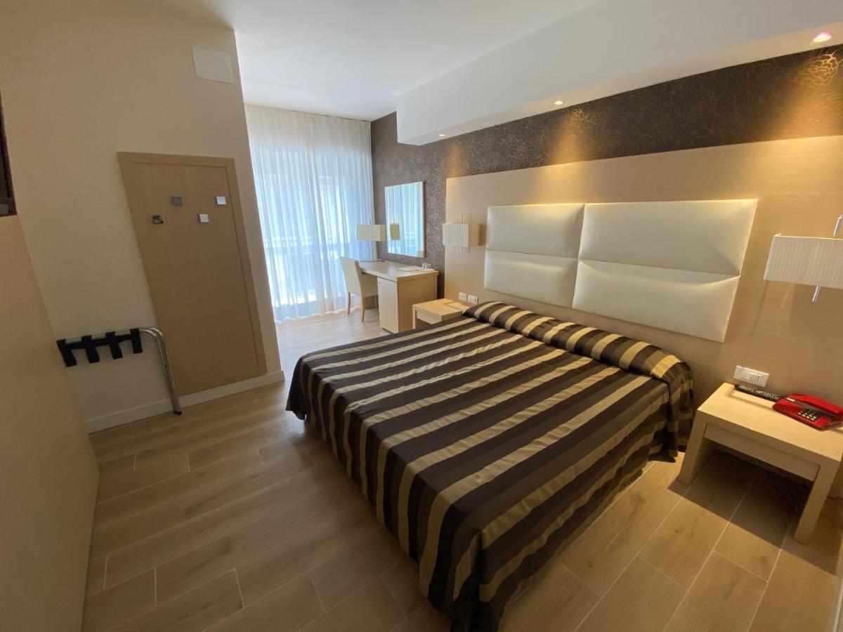 Hotel Conca Verde Lignano Sabbiadoro Kültér fotó