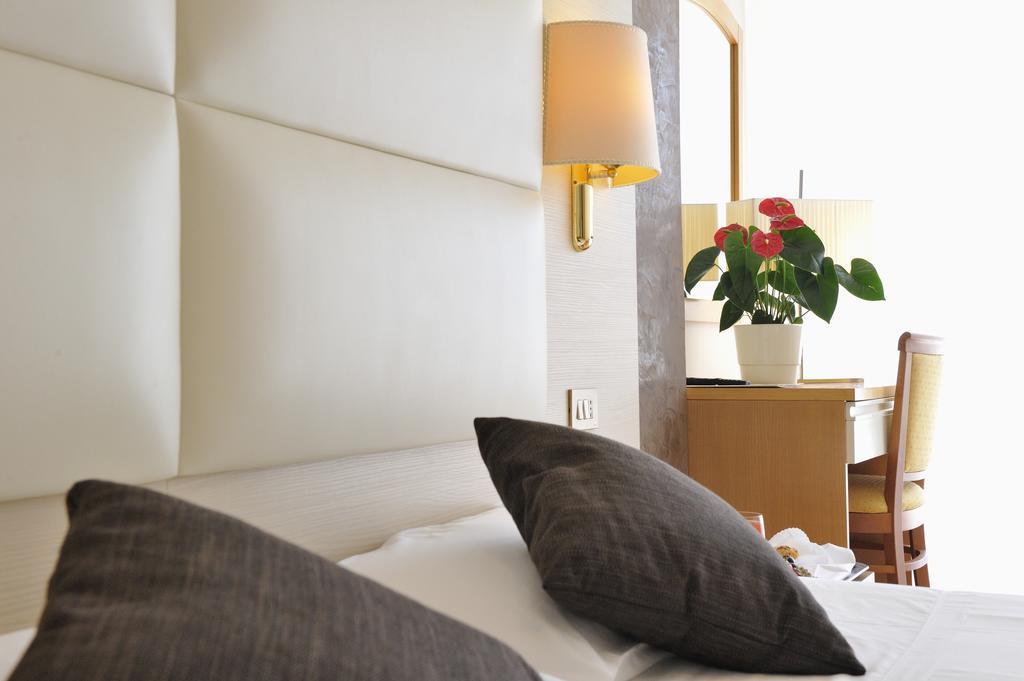 Hotel Conca Verde Lignano Sabbiadoro Szoba fotó
